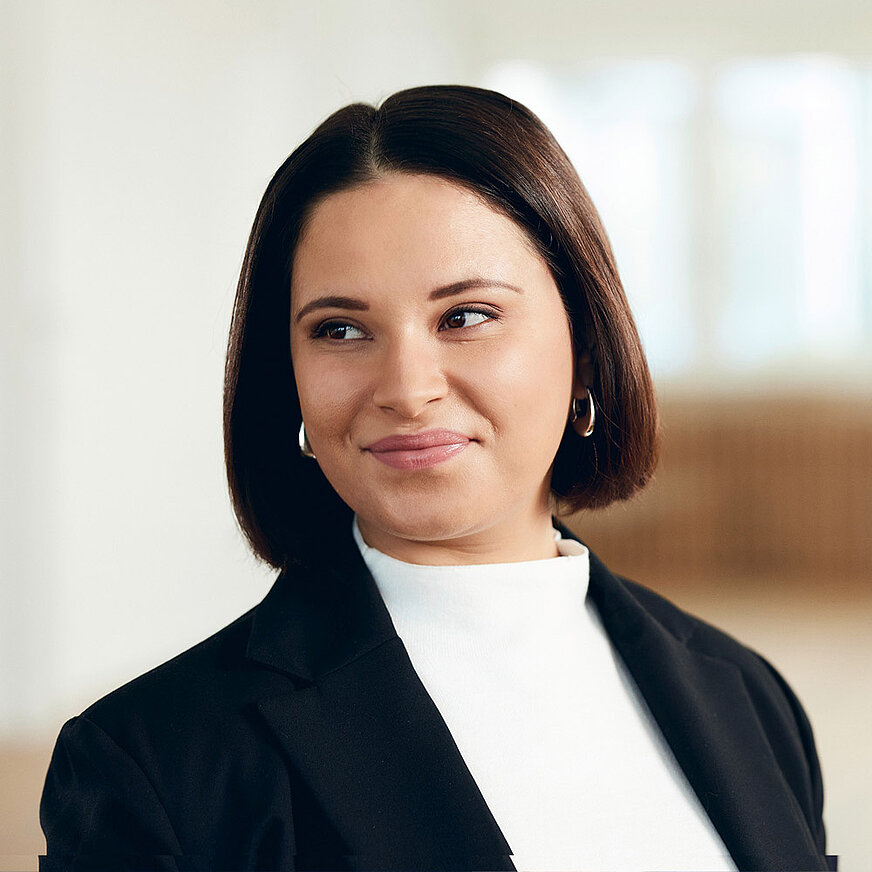 Nina Sronipah, Head of Finance & Accounting